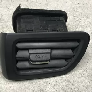 Бу дефлектор воздушный левый наружный Kia Rio 3