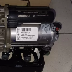 Пневмокомпрессор Audi Q7/Q8,  Touareg 3,  Porsche Cayenne 9Y 4M0616005G