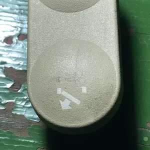 Бу кнопка люка Opel Vectra,  Omega,  Calibra,  Senator 90313608,  03932505