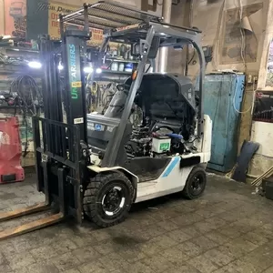 Газ-бензиновий навантажувач TCM (Nissan),  напрацювання 5782 мотогодин.