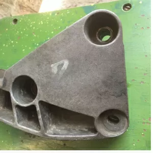 Бу кронштейн двигателя Renault Megane 2,  Scenic 2,  8200072652