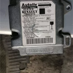 Б/у блок управления airbag Renault Scenic 1,  7700437471,  550803800