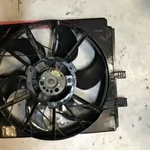 Бу диффузор радиатора в сборе Mercedes Benz W168,  A1685050055