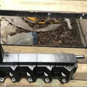 Бу крышка клапанов Mercedes W168 A1660100230,  1660100230