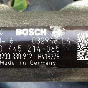 Б/у топливная рейка Renault,  1.9dci,  8200330912,  Bosch 0445214065, 