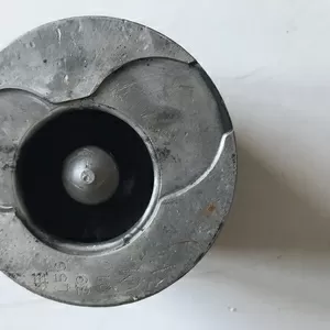 Б/у поршень на двигатель 1.9dci,  Renault 7701474885,  7701474860,  7701474431,  7701472832 стандарт,  маркировка M