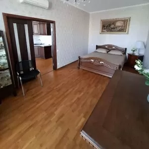 Квартира в Одесі з паркінгом 19 Перлина.