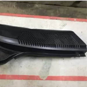 Бу пластик под лобовое стекло жабо Renault Scenic 1,  8200050331