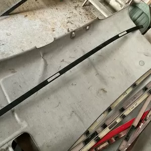 Б/у молдинг крыши правый Renault Megane 2,  хетчбек 8200185722