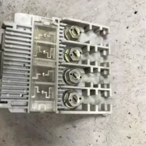 Бу плюсовая клема Smart Forfour W454,  A4545460344