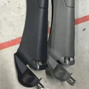 Бу накладка арки Renault Laguna 2,  8200074591,  8200000232,  8200074593,  8200004396,  левая.