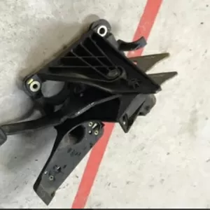 Бу педаль тормоза Renault Laguna 2,  8200725724,  8200420699,  8200002853