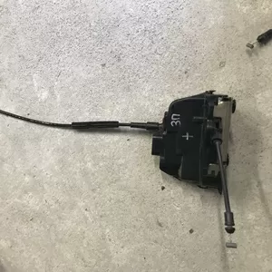 Бу замок задней правой двери 4 pin Renault Laguna 2,  8200000658