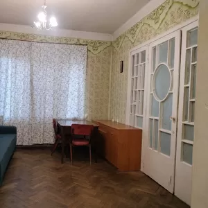 Продаж 3 кімнатної  квартири в центрі луцька